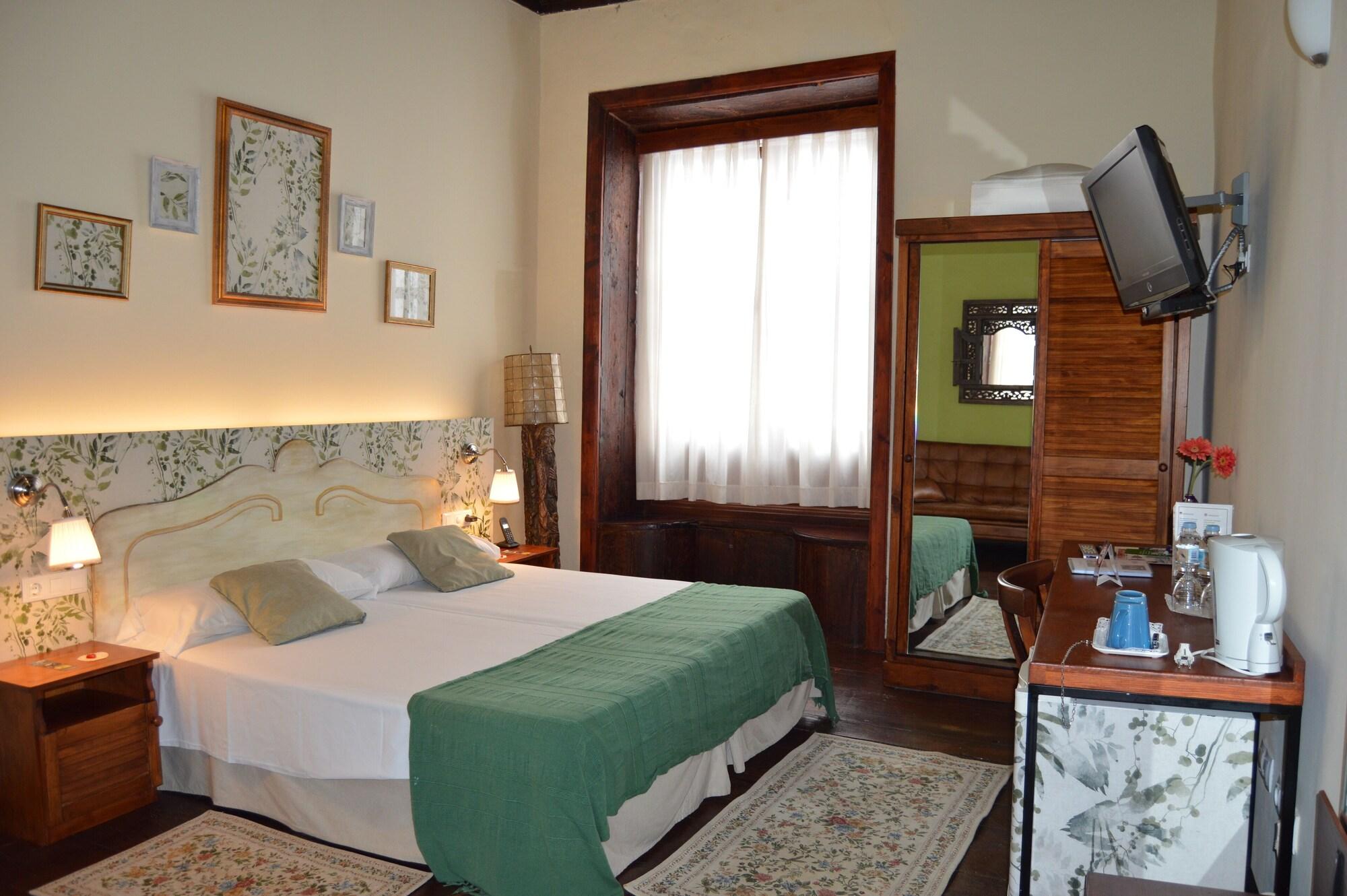 Hotel Gara 4*