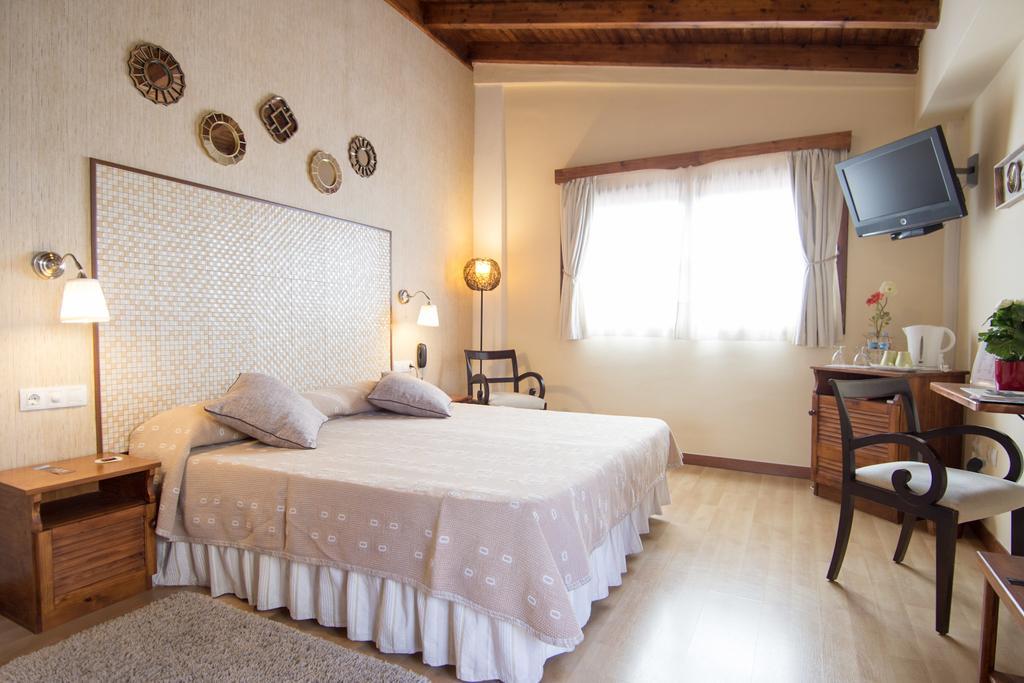 Gara Hotel 4*